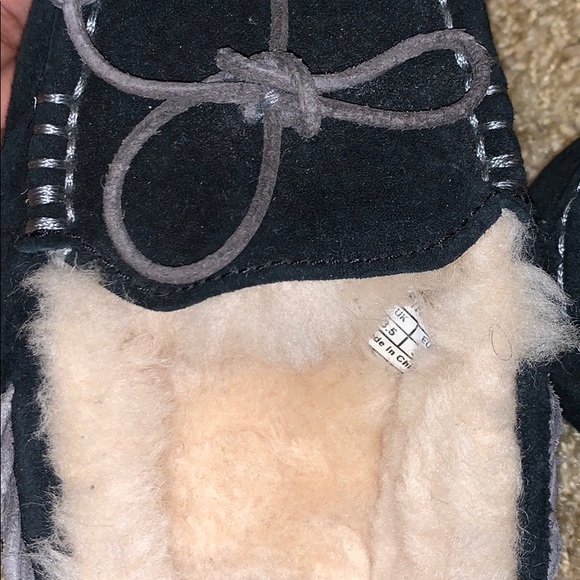 UGG moccasin slippers! - Picture 3 of 4